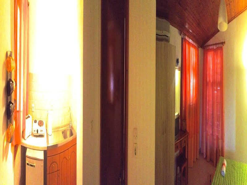 קאבוס Ionian Breeze Apartments מראה חיצוני תמונה