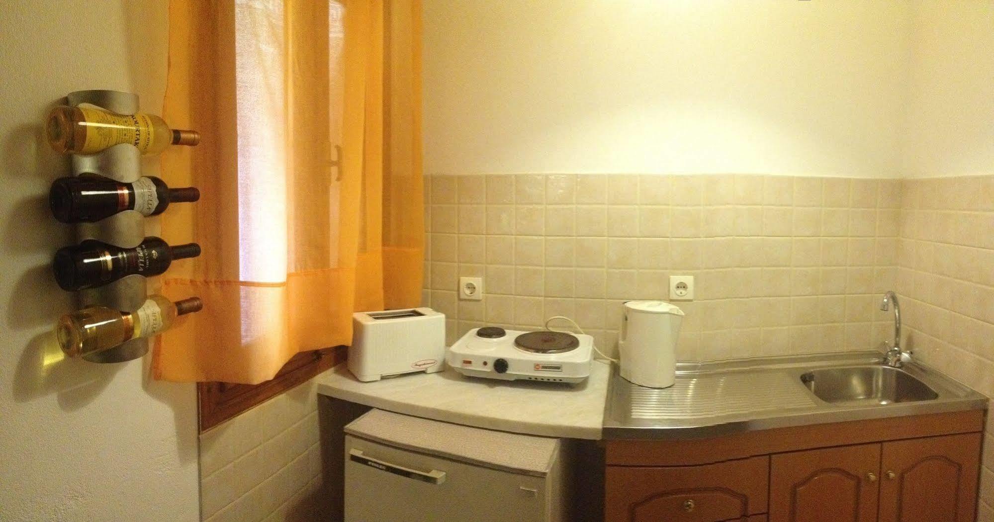 קאבוס Ionian Breeze Apartments מראה חיצוני תמונה